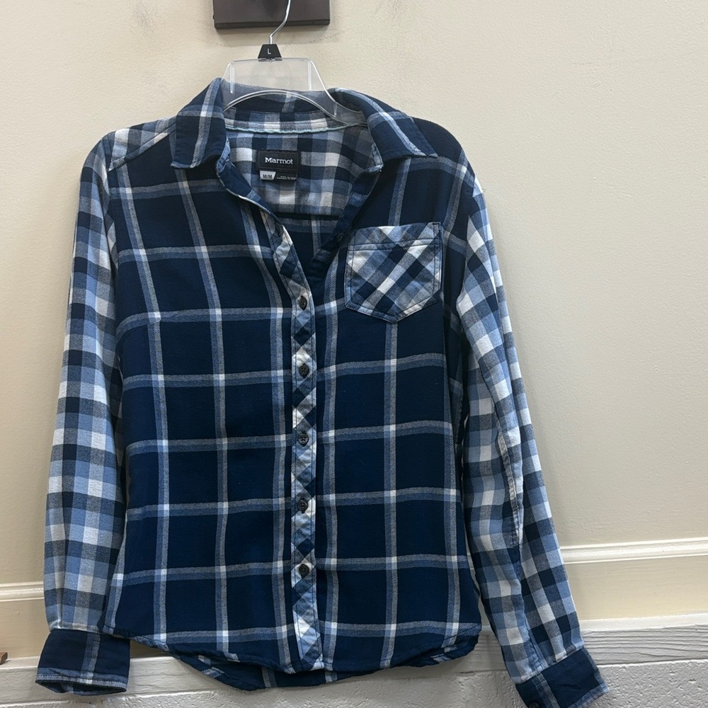 Marmot women’s Medium Blue Plaid cotton Flannel button down Shirt